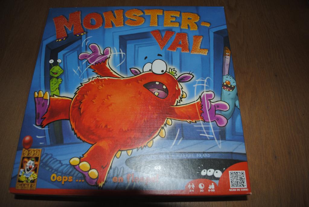 Monsterval, Hobby en Vrije tijd, Ophalen, Zo goed als nieuw, 999 Games