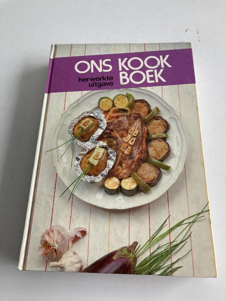 " Ons Kookboek " 1985 K.V.L.V., Boeken, Gelezen, Voorgerechten en Soepen, KVLV, Ophalen of Verzenden