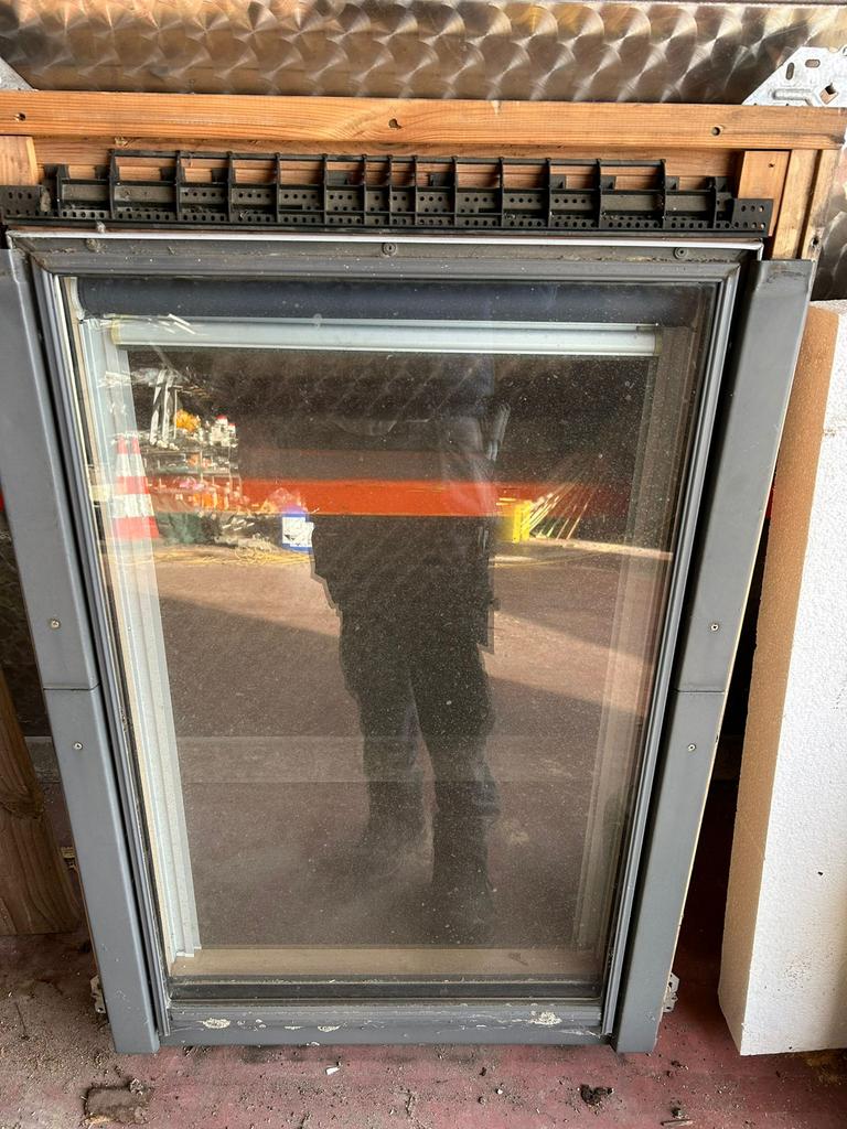 Fenêtre de toit Velux GGL M60, Enlèvement, Utilisé