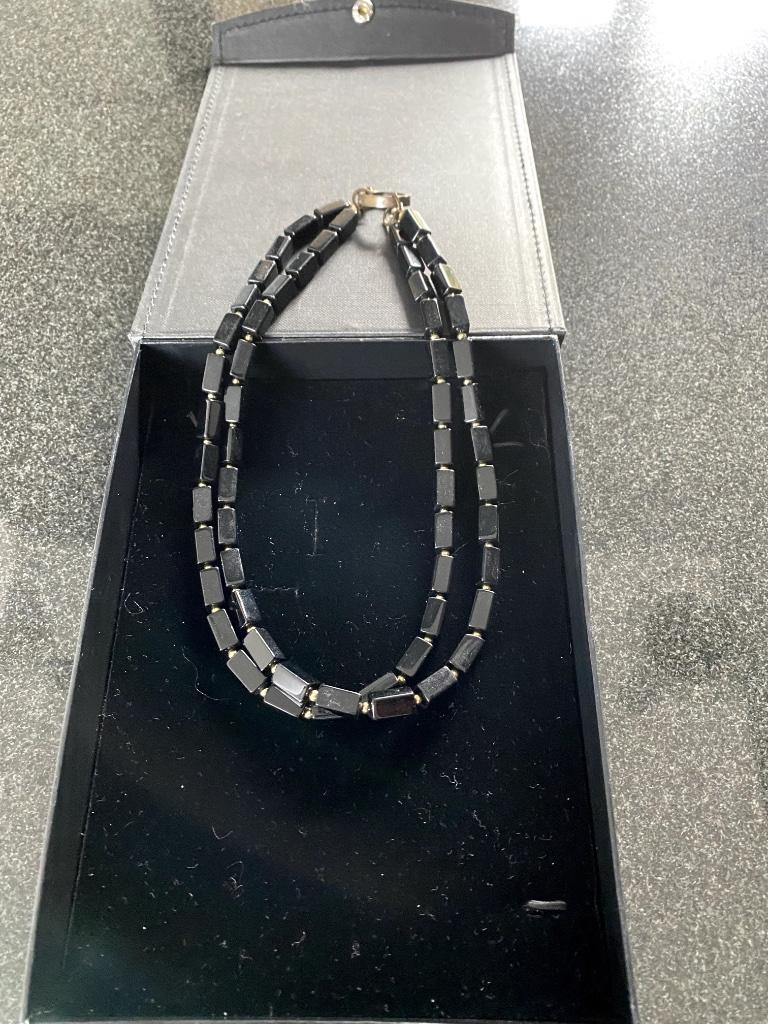 Collier Nicky Vankets - noir, Pierre ou Minéral, Enlèvement ou Envoi, Comme neuf, Réglable