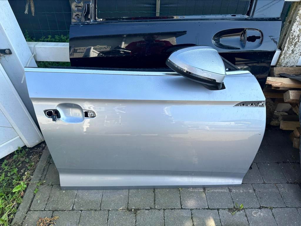 Audi A5 8W sport back porte Av. Droite complet, Gebruikt, Rechts, Audi, Deur