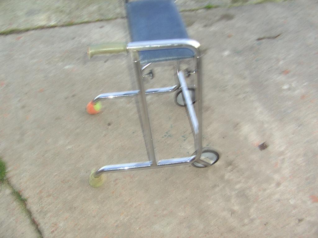 rollator   1 stuk, Ophalen, Inklapbaar, Gebruikt