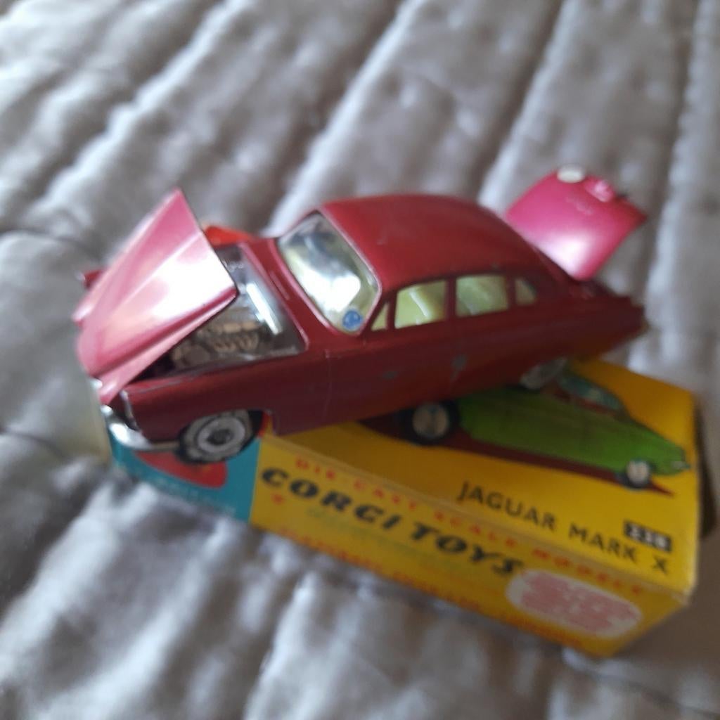 CORGI nr.238 : JAGUAR MARK X *VINTAGE* COMPLEET met VALIES., Ophalen, Zo goed als nieuw, Auto, Corgi