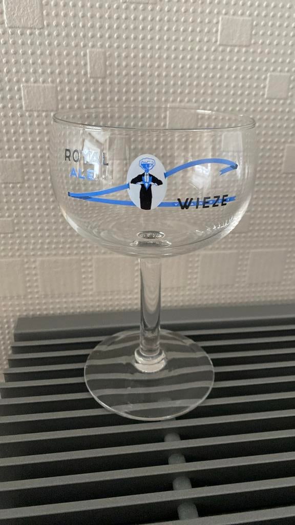 13 Royal Ale Wieze glazen vintage, Ophalen, Zo goed als nieuw, Glas of Glazen, Overige merken
