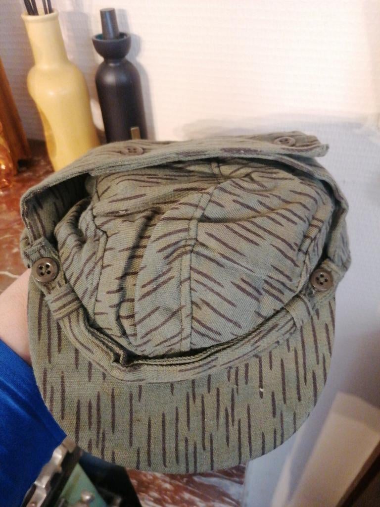 Tsjechische pet. Camouflage.