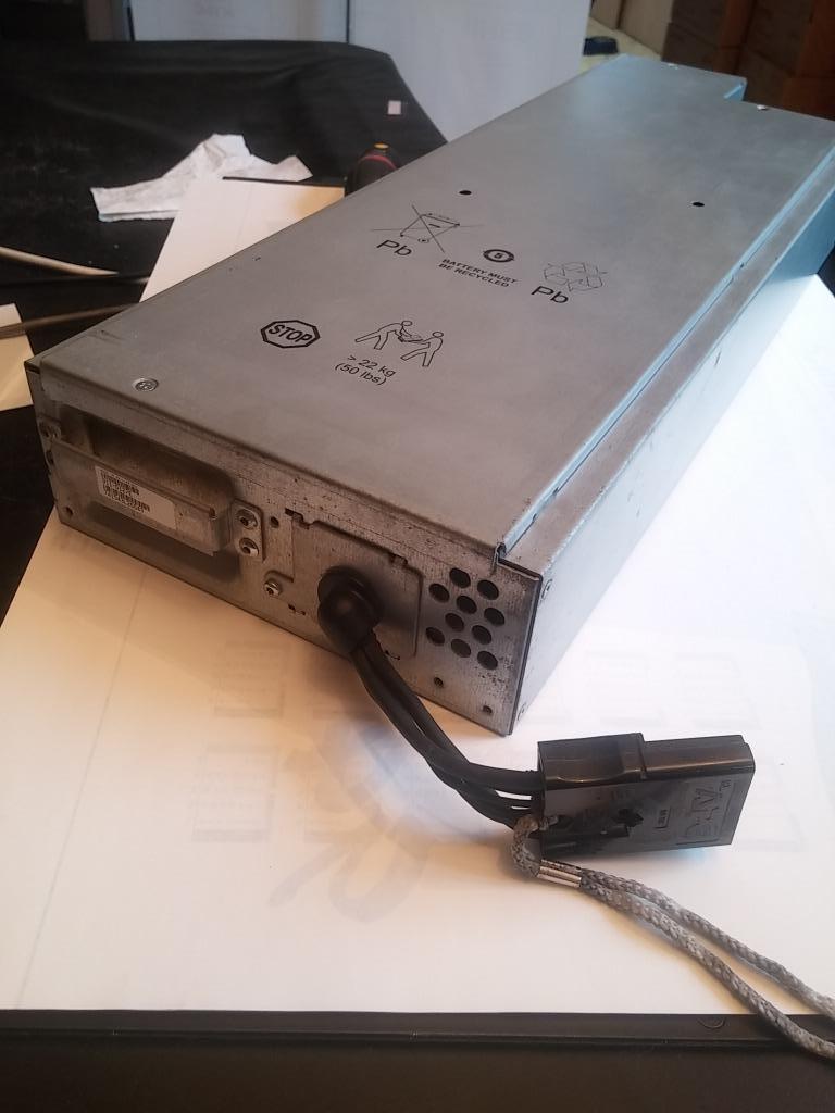 Batterie APC RBC117 avec/sans batteries, Informatique & Logiciels, Enlèvement ou Envoi, Utilisé