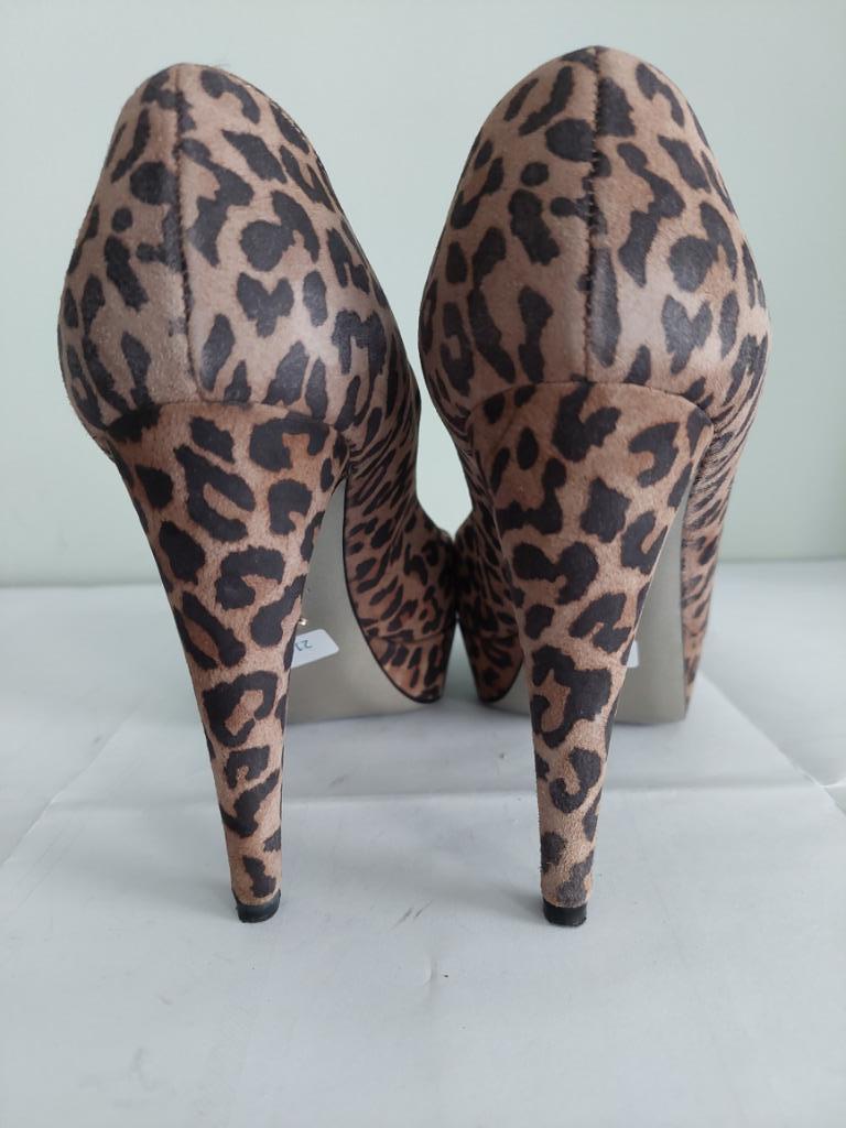 21C* SERGIO ROSSI luxe leren pumps (37.5), Kleding | Dames, Schoenen, Pumps, Overige kleuren, Sergio Rossi, Verzenden
