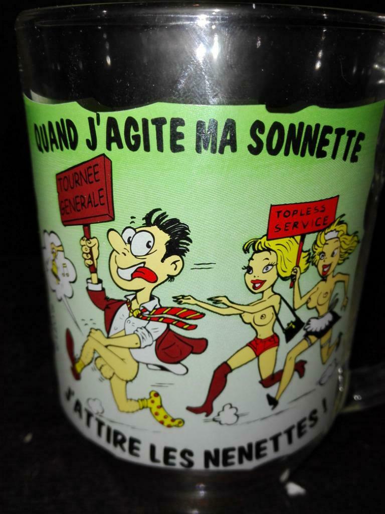 219) grappig glas met bel, Ophalen of Verzenden, Zo goed als nieuw, Bierglas