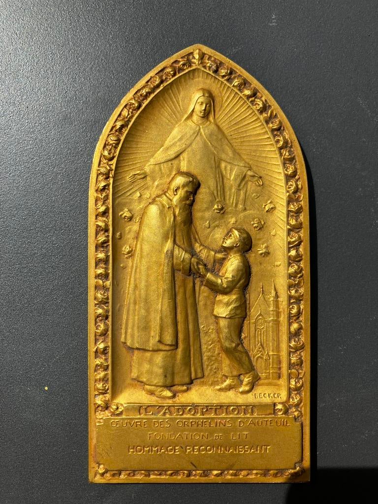Médaille plaque L'adoption Oeuvre orphelins d'auteuil Becker, Antiquités & Art, Enlèvement
