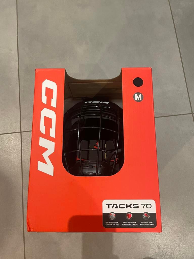 CCM maat M Helm ijsjockey, Sport en Fitness, IJshockey, Ophalen, Nieuw, Bescherming