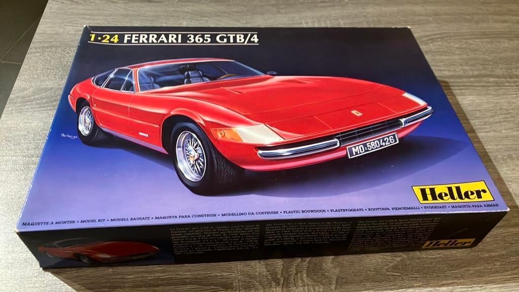 Heller Ferrari GTB/4, Hobby en Vrije tijd, Modelbouw | Auto's en Voertuigen, Ophalen, Nieuw, Heller