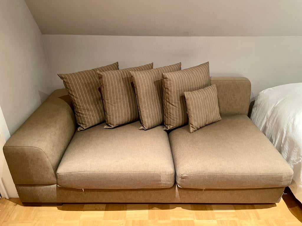 Comfortabele beige zetel met kussens – goede staat, Ophalen, Gebruikt, Stof