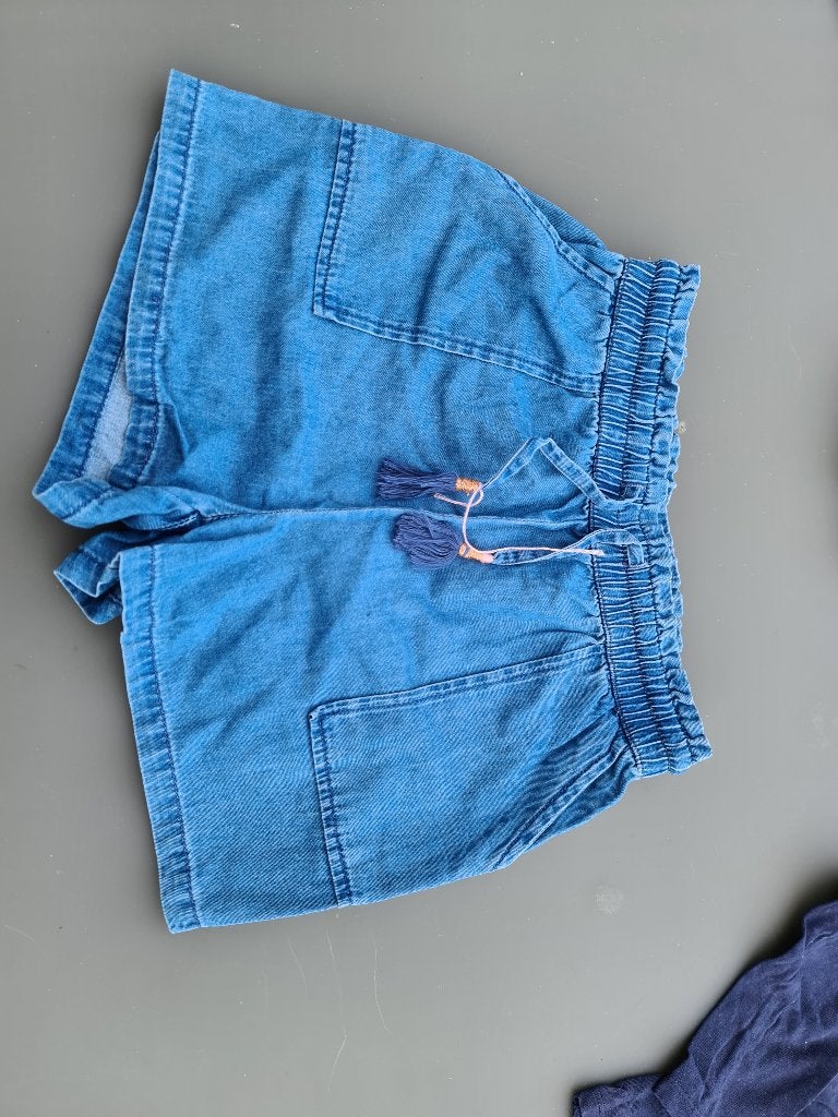 jeans korte broek, Fish & Chips, 134, Enfants & Bébés, Vêtements enfant | Taille 134, Enlèvement, Comme neuf, Pantalon