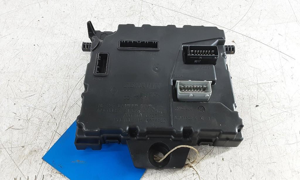 ZEKERINGKAST Renault Kangoo Express (FW) (284B19497R), Gebruikt, Renault