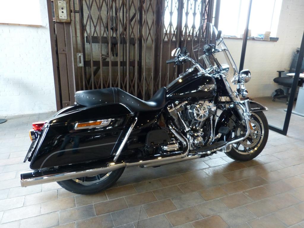 Harley-Davidson TOURING FLHR Road King (bj 2016), Motoren, 1690 cc, Bedrijf, Cruise Control, Meer dan 35 kW