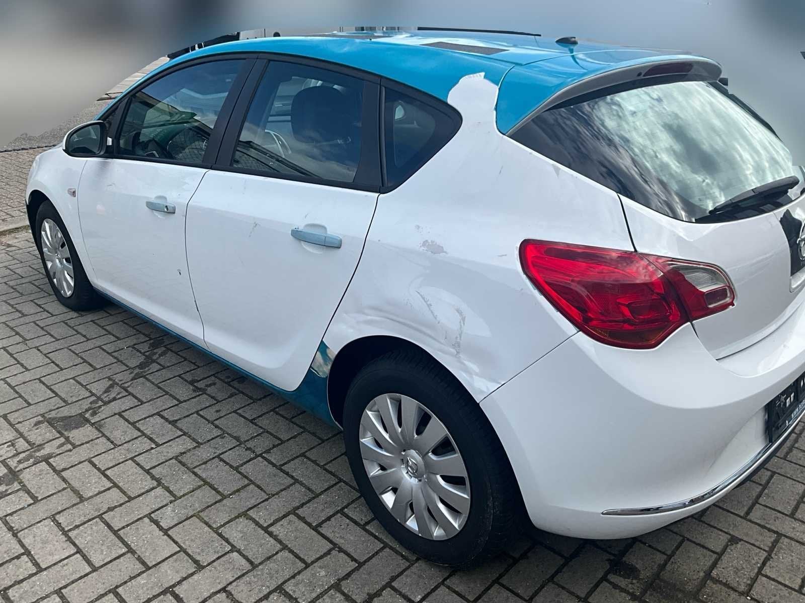 2013 Opel Astra Personenauto 1FCD915, Auto's, Opel, Automaat, Euro 5, Gebruikt, Bedrijf