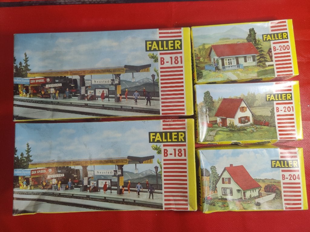 Faller H0 bouwdozen, huisjes en losse onderdelen, Hobby en Vrije tijd, Ophalen, Gebruikt, Brug, Tunnel of Gebouw, Overige merken