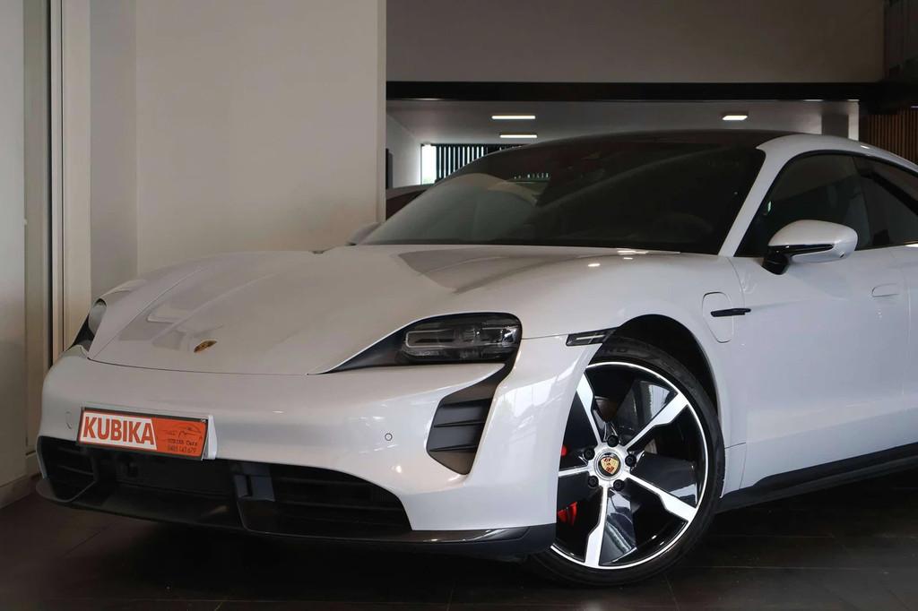 Porsche Taycan 93.4 kWh Taycan 4S SportDesign Carbon Burmest, Argent ou Gris, Achat, 4 portes, Entreprise