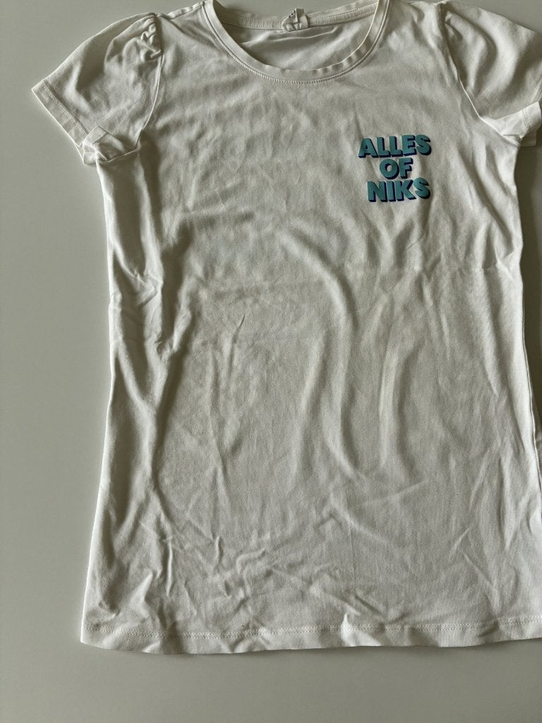 Witte t-shirt laten maken van Pommelien Thijs maat 158-164, Pommelien Thijs, Jongen of Meisje, Ophalen of Verzenden, Zo goed als nieuw