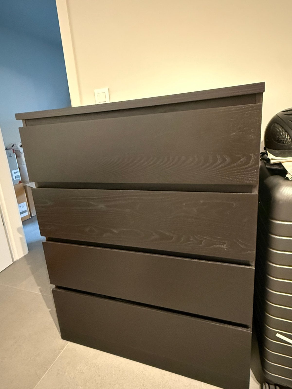Commode IKEA MALM – 4 tiroirs – Noir brun, Maison & Meubles, Armoires | Commodes, Comme neuf, Enlèvement
