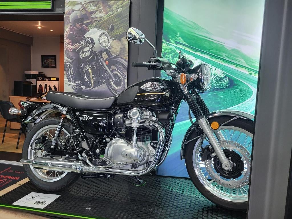 2026 Kawasaki W800 (A2) (4j garantie, 4j Assistance), Motoren, Motoren | Kawasaki, Bedrijf, Naked bike, 12 t/m 35 kW, 2 cilinders
