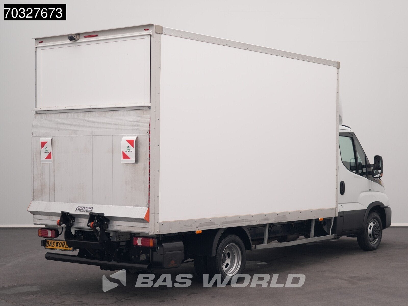 Iveco Daily 35C16 3.0L Laadklep NEW MODEL Dubbellucht 160PK, Auto's, Bestelwagens en Lichte vracht, Stof, Gebruikt, Euro 6, 4 cilinders
