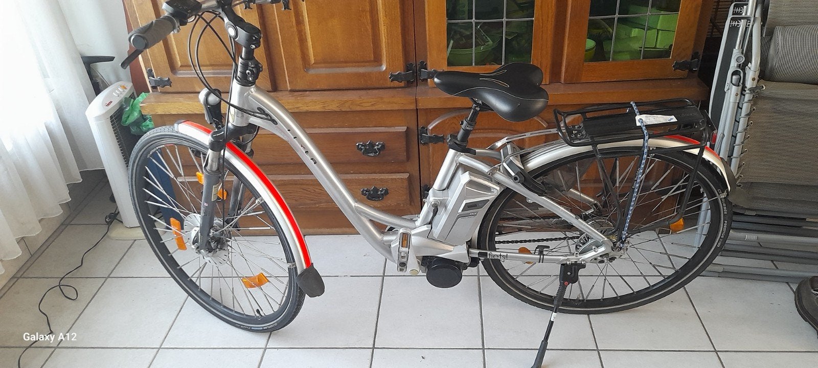 Verkoop mijn elektrische fiets met MIDDEN MOTER., Vélos & Vélomoteurs, Vélos électriques, Utilisé, 59 cm ou plus, 30 à 50 km par batterie
