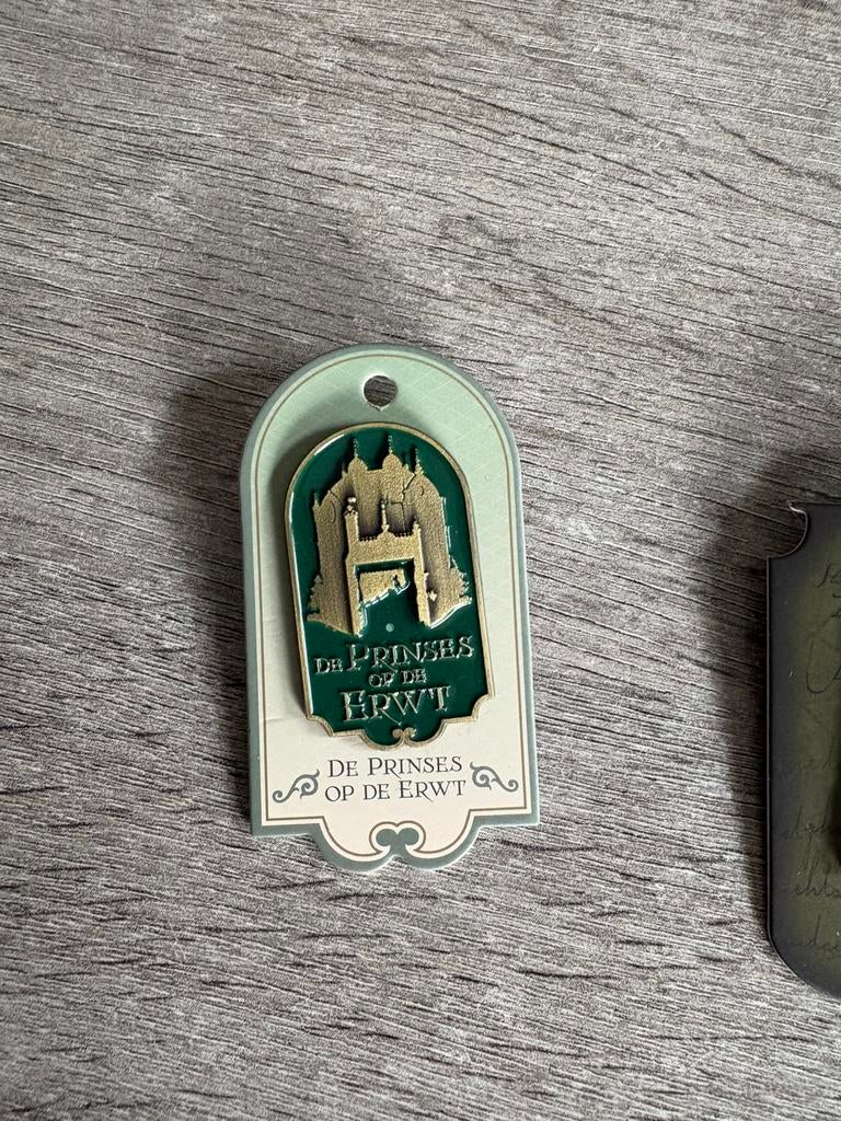 Efteling pin de prinses en de erwt, Enlèvement, Comme neuf
