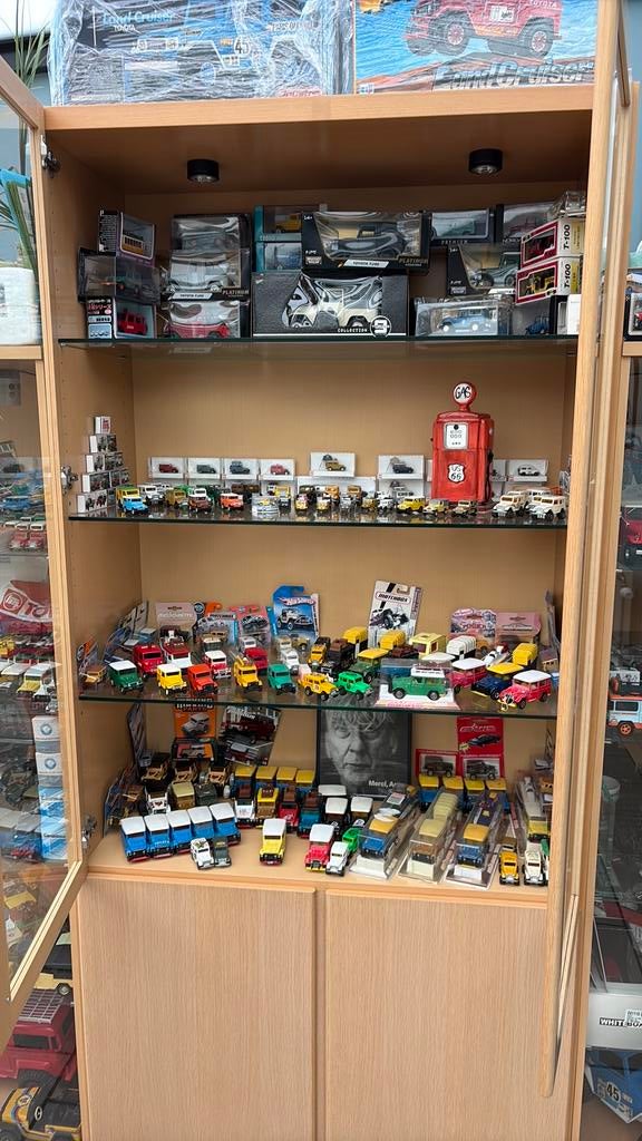 Collectie land cruisers, Ophalen, Zo goed als nieuw