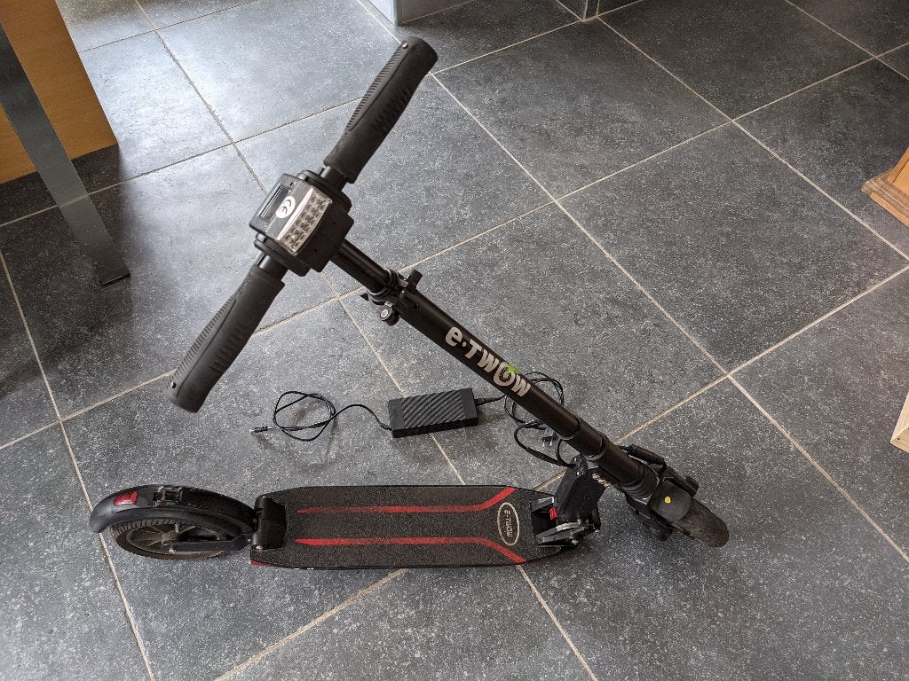 Trottinette E-TWOW Booster S+ Confort, Enlèvement, Utilisé, Step électrique (E-scooter), E-Twow