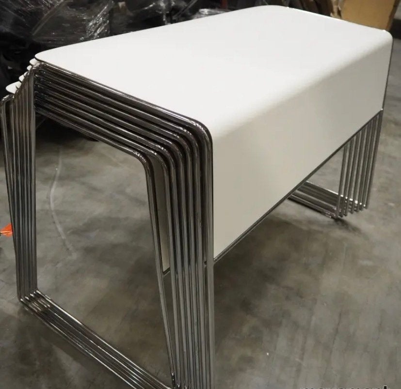 Howe Tutor Solo Stackable Side Table, Huis en Inrichting, Tafels | Sidetables, Ophalen, Zo goed als nieuw