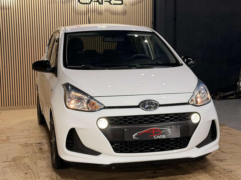 Hyundai i10 i10 * GARANTIE 12 MOIS * 1ER PROP * (bj 2020), Auto's, Stof, Gebruikt, Euro 6, Sound system