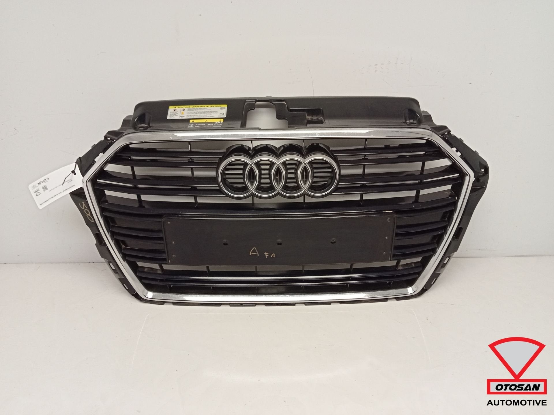 Audi a3 8v facelift 2016+ S-line grille origineel gril, Auto-onderdelen, Gebruikt, AUDI AG, Auto-Union-Strasse 1
85045  Ingolstadt, DE