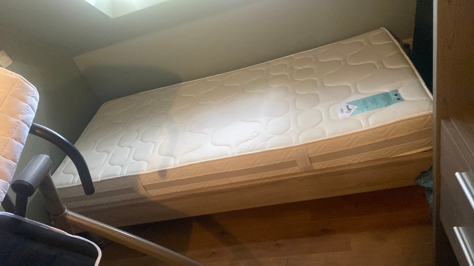 Gratis matras, Ophalen, Zo goed als nieuw, Matras