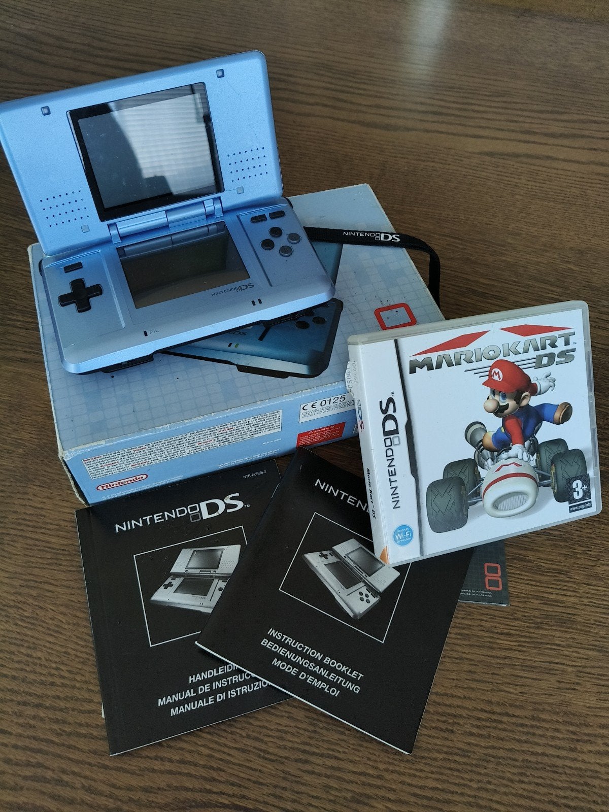 Nintendo DS Electric Blue en Mario Kart spel uit 2004, Games en Spelcomputers, Ophalen of Verzenden