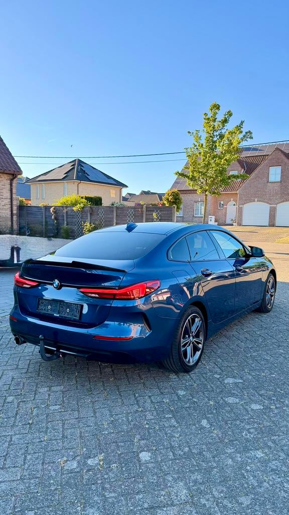 BMW 218i Gran Coupé / Automaat / Virtual cockpit / Garantie, Achterwielaandrijving, Bi-Xenon koplampen, 4 cilinders, Blauw