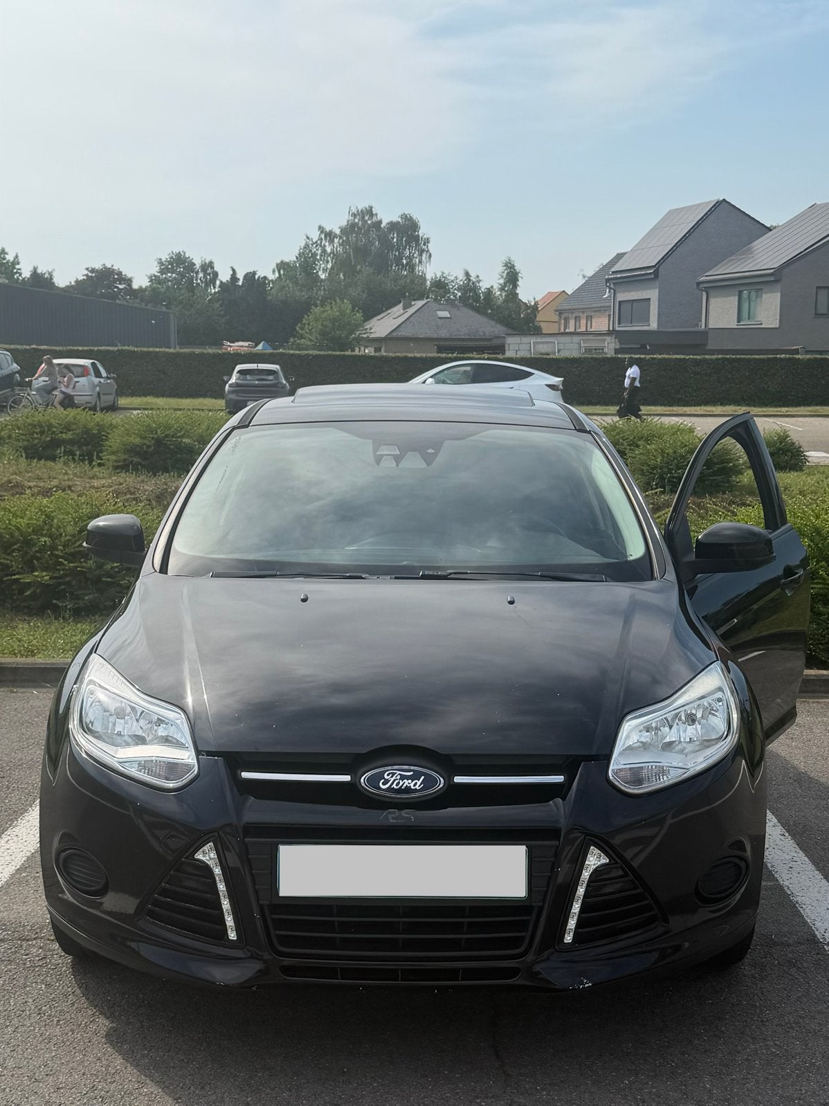 Ford focus RS Look 1.6 benzine Airco panorama GEKEURD VVK!, Zwart, 4 cilinders, Zwart, 5 deurs
