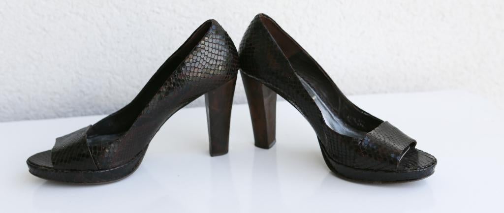 Mooie open pumps in bruin leer T38, Pumps, Bruin, Ophalen of Verzenden, Zo goed als nieuw
