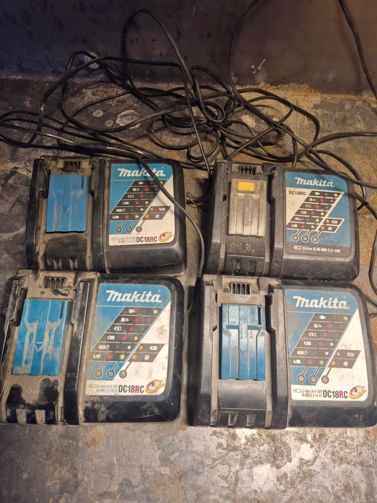 Chargeur makita