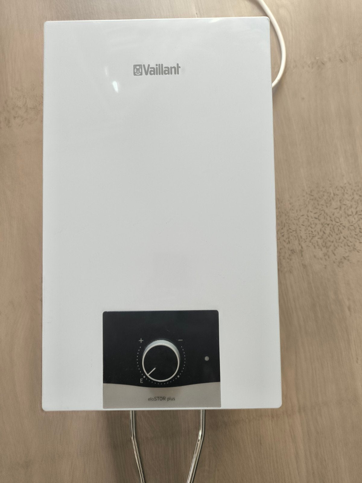 Chauveau électrique vaillant nickel avec toutes l'installati