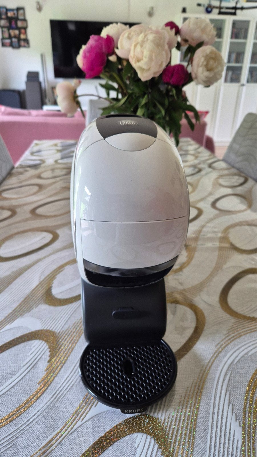 Dolce gusto nescafé automatique  + lots de pads, Machine à espresso, Réservoir d'eau amovible, Dosettes et capsules de café, Enlèvement