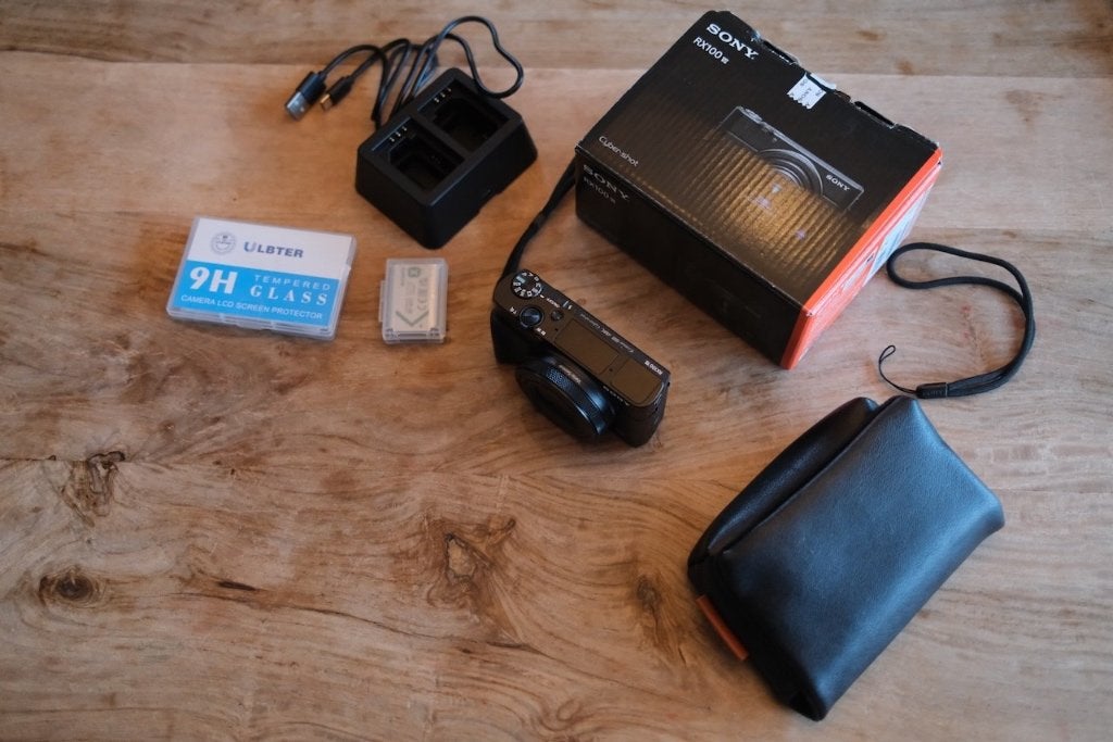 Sony RX100VII in perfecte staat met accu's/accesoires, TV, Hi-fi & Vidéo, 4 à 7 fois, Utilisé, Sony, Appareil photo compact