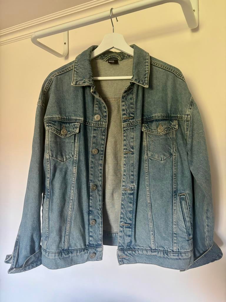 Veste en jeans oversize URBAN OUTFITTERS, Enlèvement ou Envoi, Comme neuf