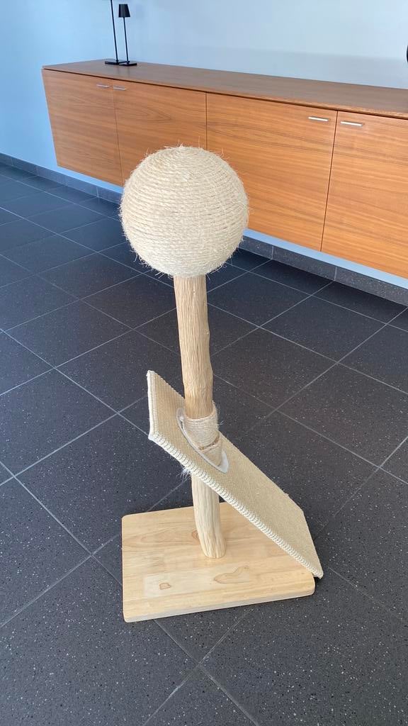 Leuke krabpaal katten, Ophalen, Zo goed als nieuw, Krabpaal