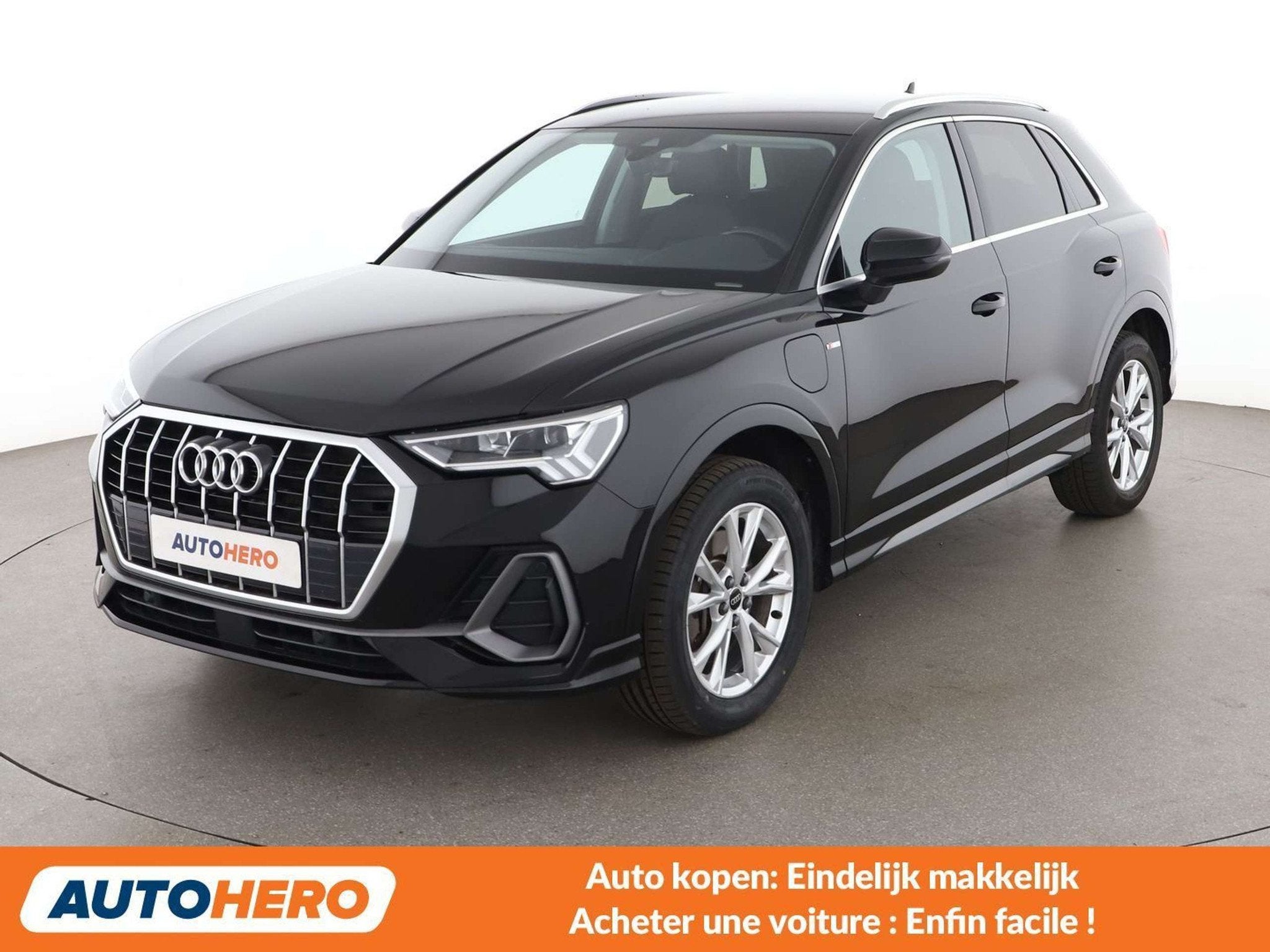 Audi Q3 45 TFSIe S line (année de construction 2023), Autos, 32 g/km, Achat, Noir, 5 portes