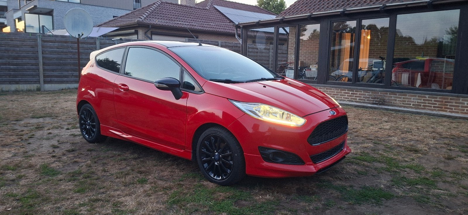 Ford Fiesta Red Edition S/S 140pk, Autos, Rouge, Achat, 102 kW, Noir