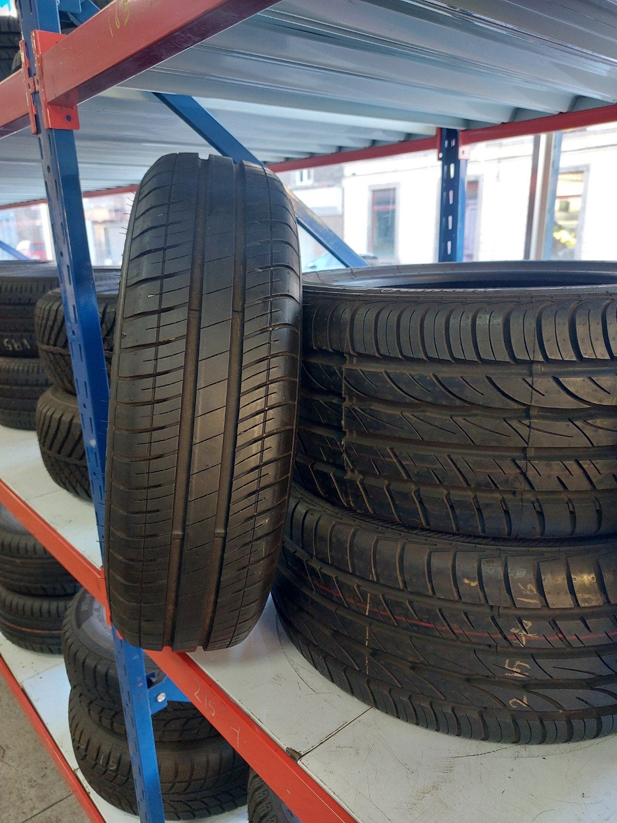 16565r15 165 65 r15 165/65/15 goodyear avec montage, Enlèvement ou Envoi