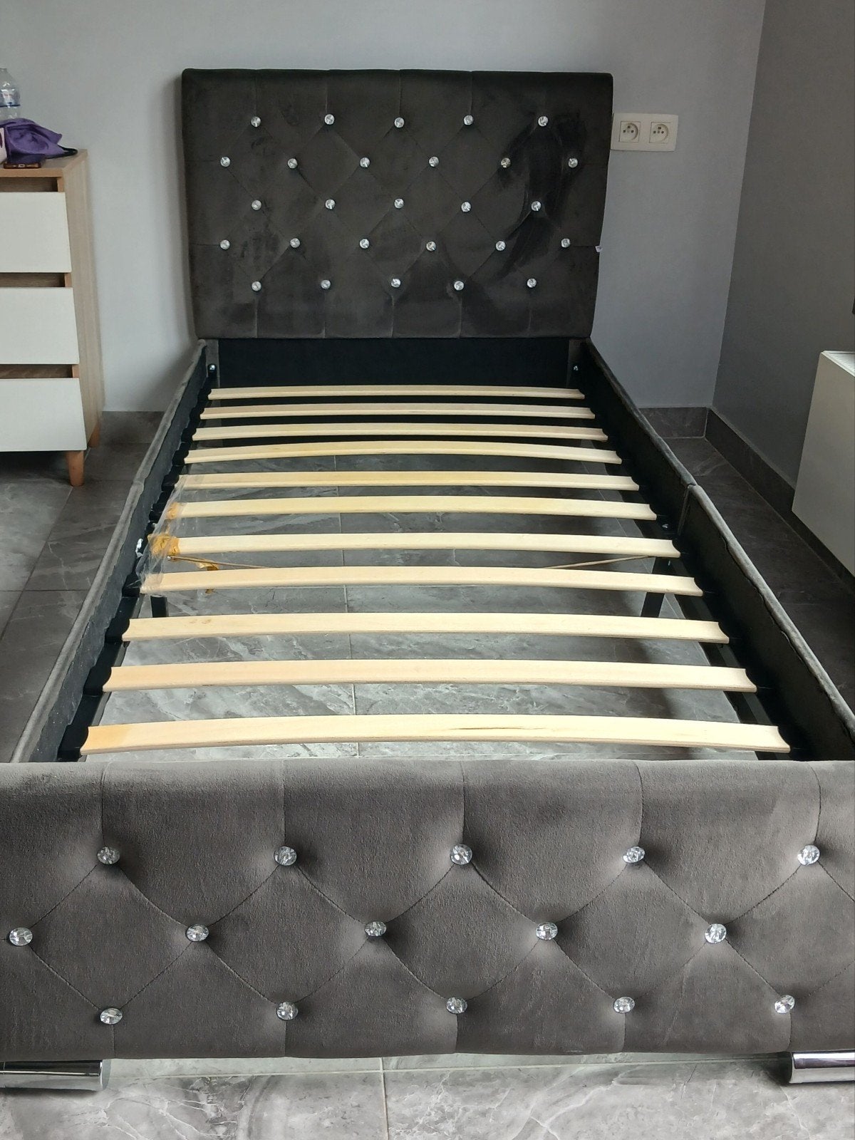 bedden, Huis en Inrichting, Slaapkamer | Bedden, Ophalen, 90 cm, Eenpersoons, Zo goed als nieuw
