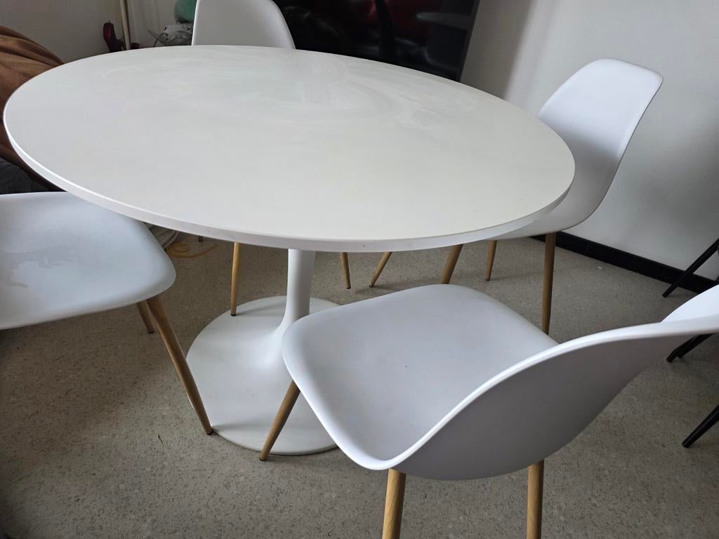 Belle table ronde blanche style moderne + 4 chaises, Enlèvement