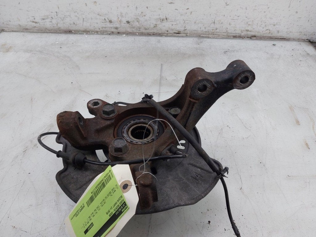 FUSEE AVANT DROITE Suzuki Swift (ZC / ZD) (01-2017/-), Dhr. J. Ham, Administratie@autoham.nl, Utilisé, Suzuki